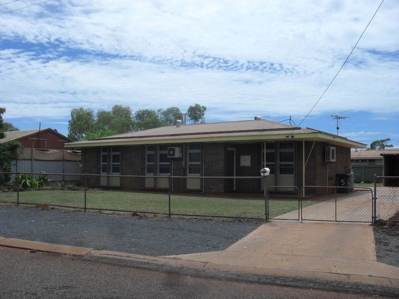 5 Baynton Way, Wickham WA 6720