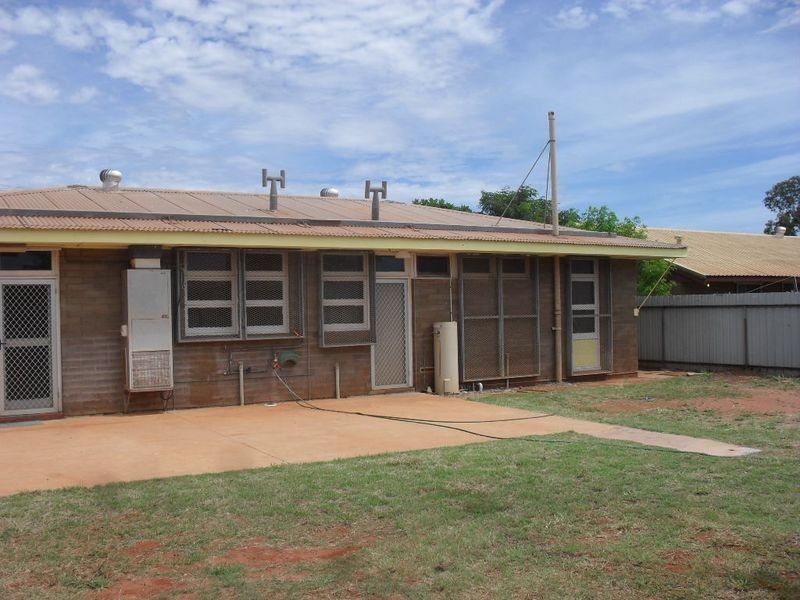 5 Baynton Way, Wickham WA 6720