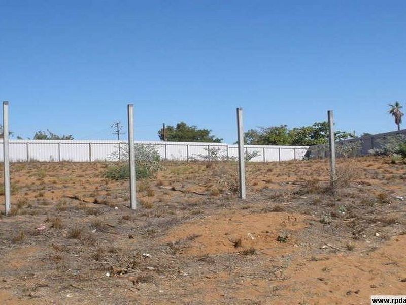 4 Burt Close, Onslow WA 6710