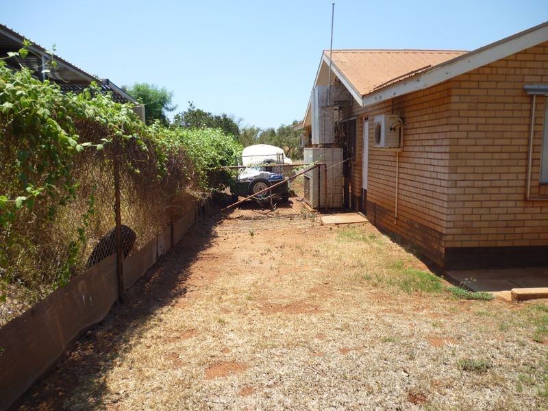 37 Ashburton Crescent, Dampier WA 6713