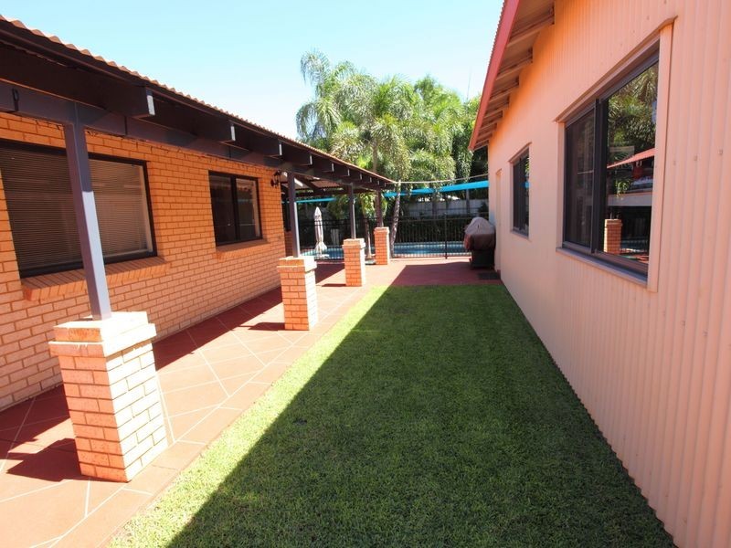 2 Harriet Way, Karratha WA 6714