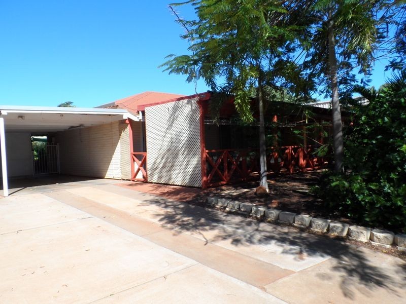 79 Berkeley Crescent, Dampier WA 6713