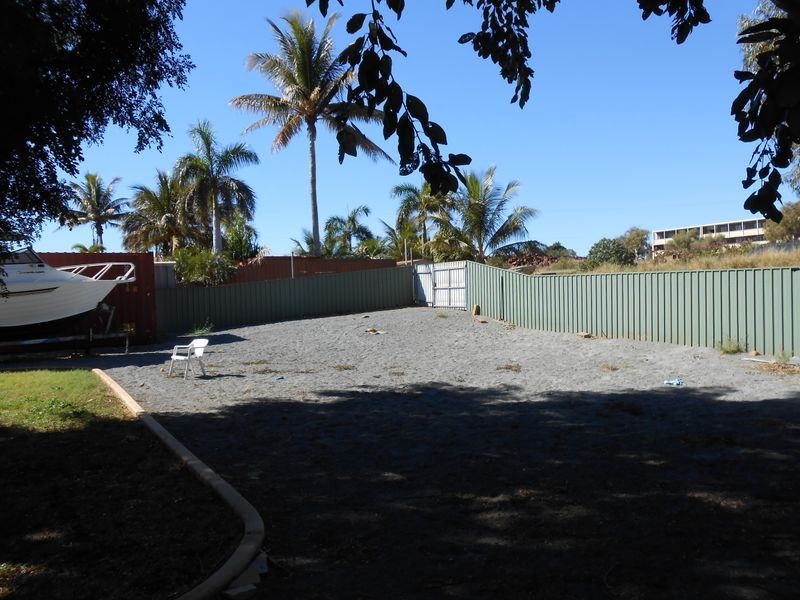 142 Drummond Crescent, Dampier WA 6713