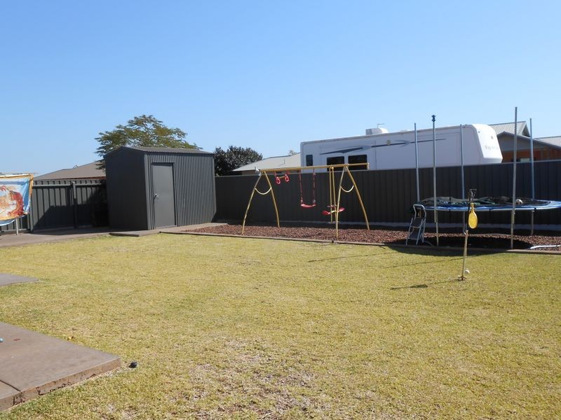 46 Brolga Meander, Nickol WA 6714