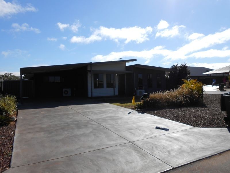 46 Brolga Meander, Nickol WA 6714