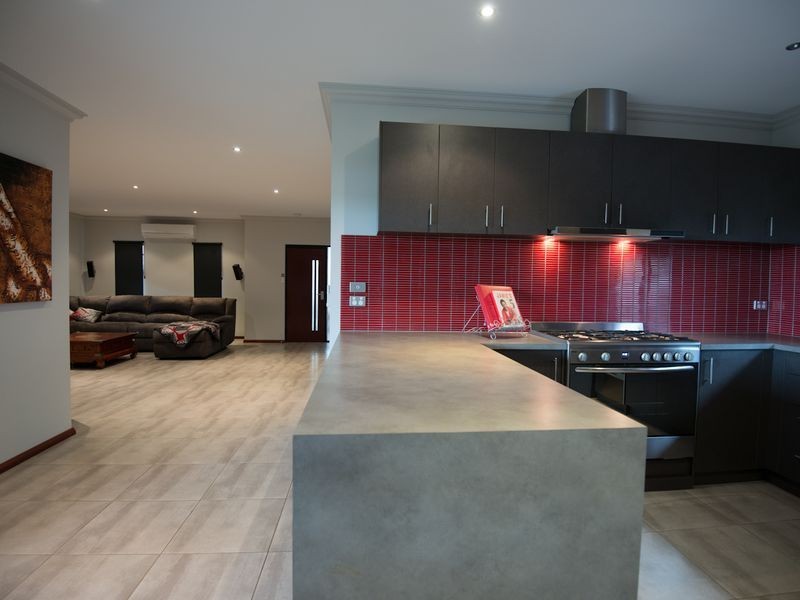 25 Curlew Street, Baynton WA 6714