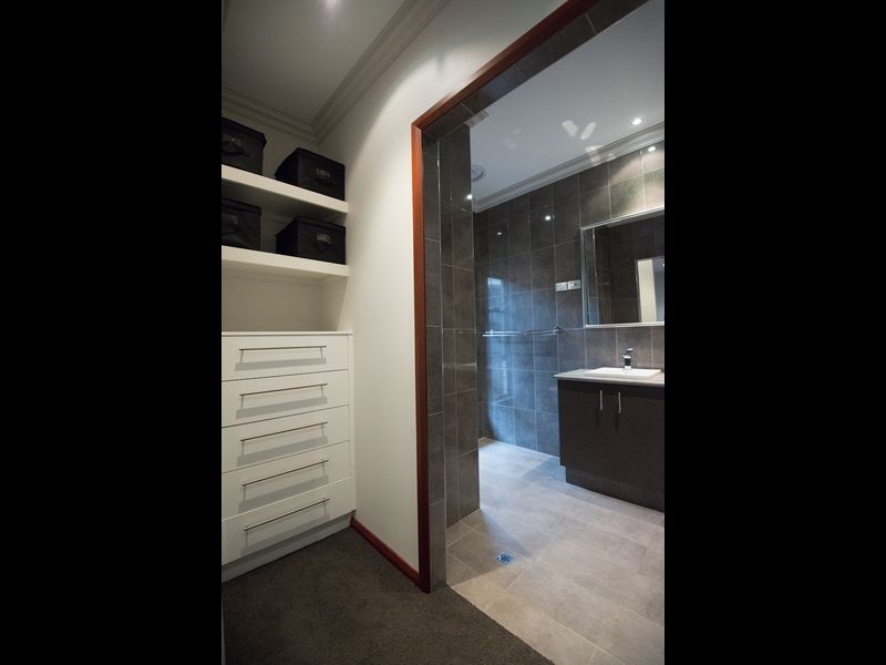 25 Curlew Street, Baynton WA 6714