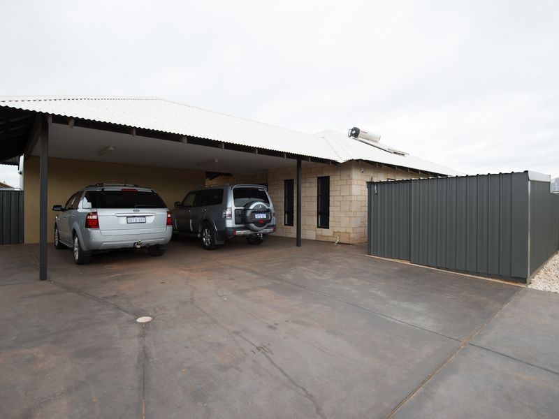 25 Curlew Street, Baynton WA 6714