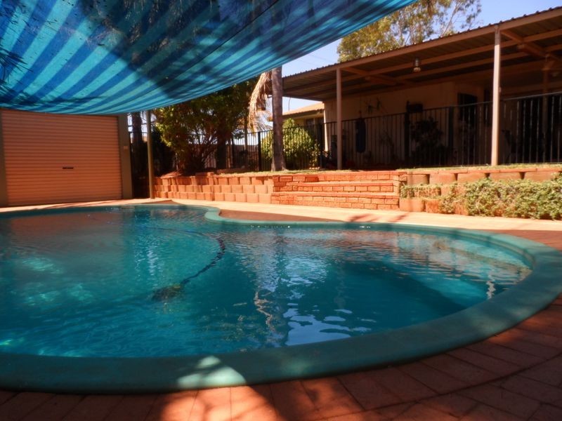 1 Radley Drive, Baynton WA 6714