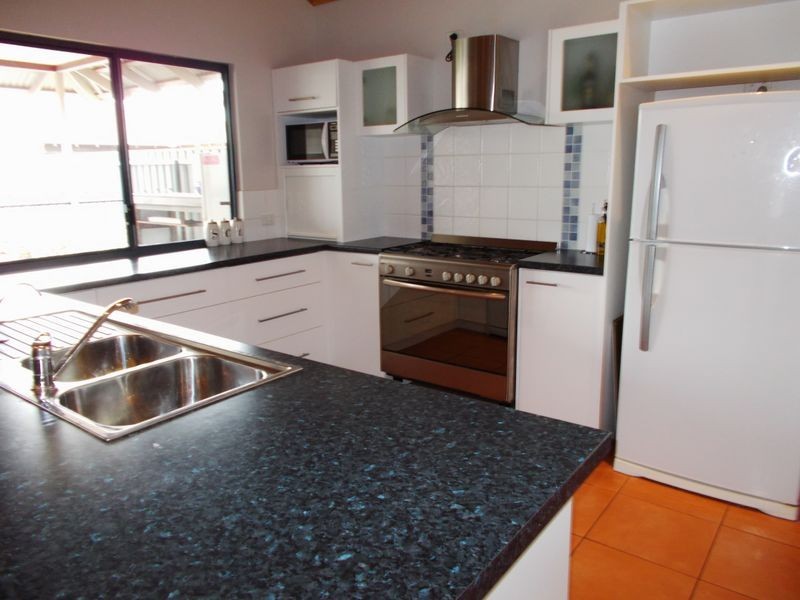 16 Brolga Meander, Nickol WA 6714