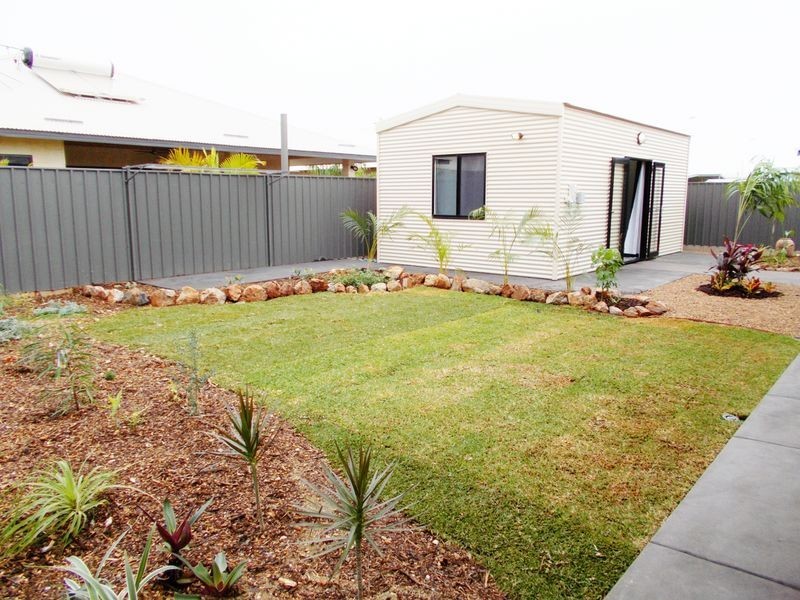 16 Nyumari Street, Baynton WA 6714