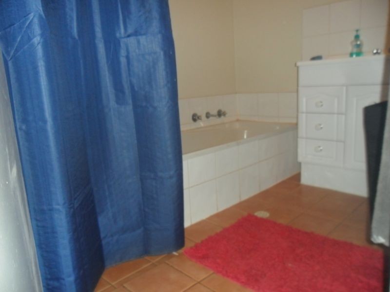 10 Baynton Drive, Baynton WA 6714