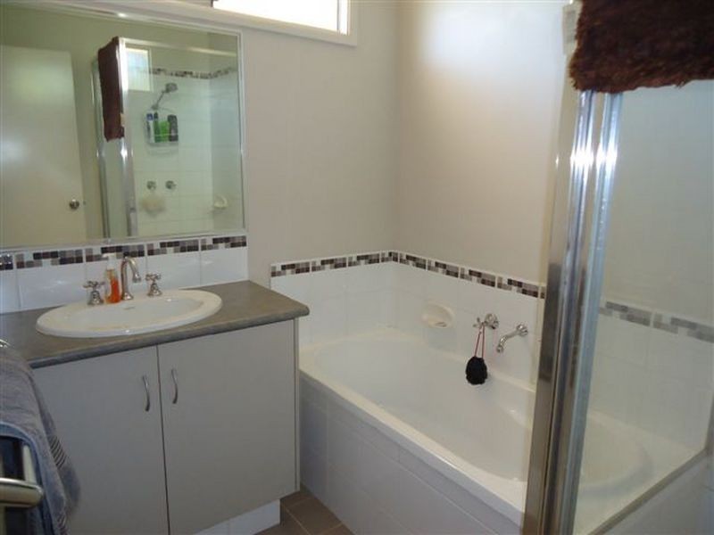 352 Poinsettia Street, Tom Price WA 6751