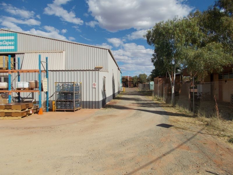 2001 Newman Street, Newman WA 6753