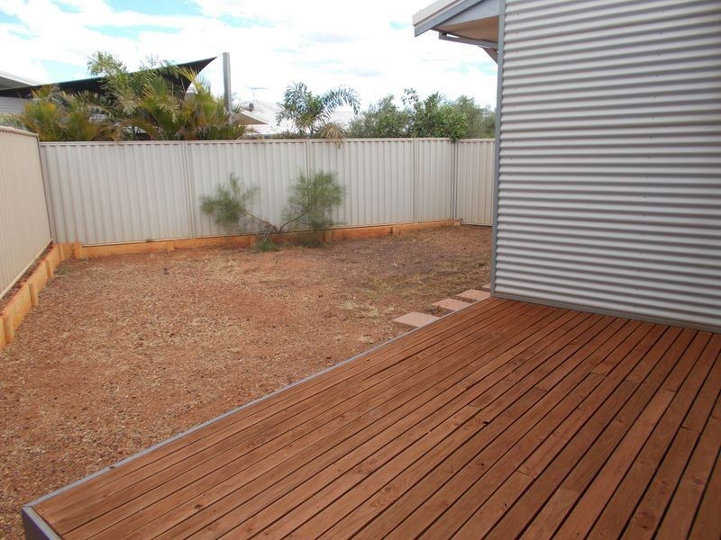 2 Ophthalmia Cres, Newman WA 6753