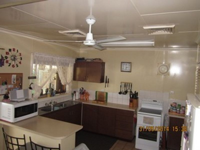 828 Warara Street, Tom Price WA 6751