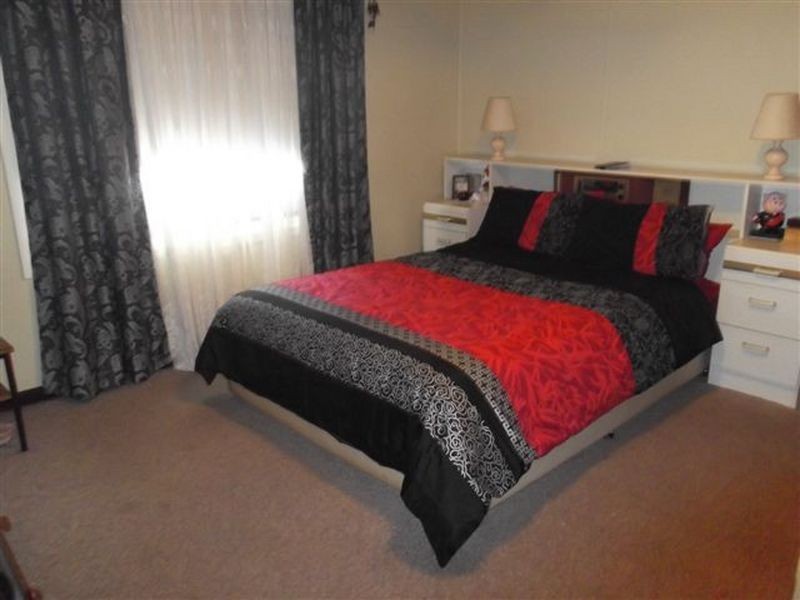 828 Warara Street, Tom Price WA 6751