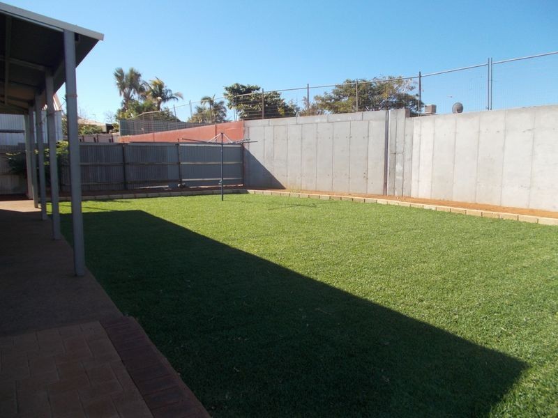 6 Cliff Street, Point Samson WA 6720