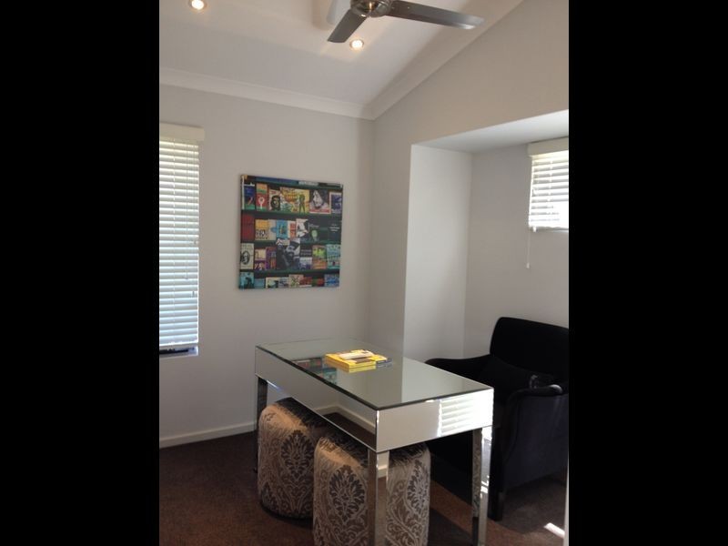 25 Wagari Drive, Baynton WA 6714