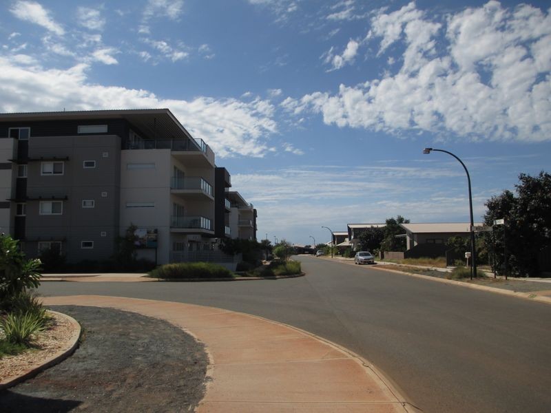 25 THARNDA ROAD, Baynton WA 6714