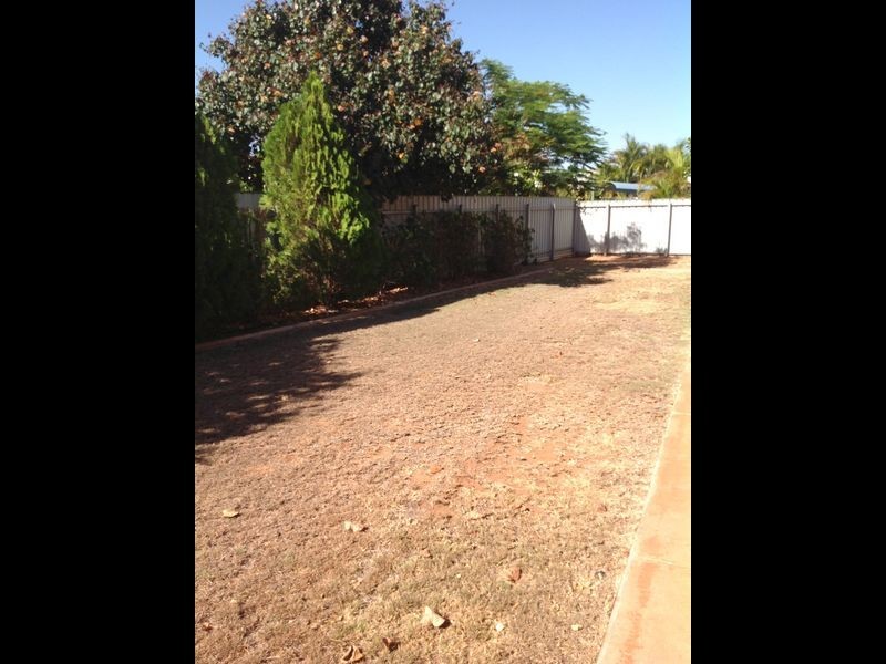 14 Reed Court, Baynton WA 6714