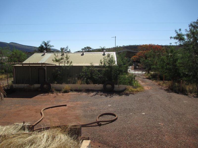 41 Boonderoo Road, Tom Price WA 6751