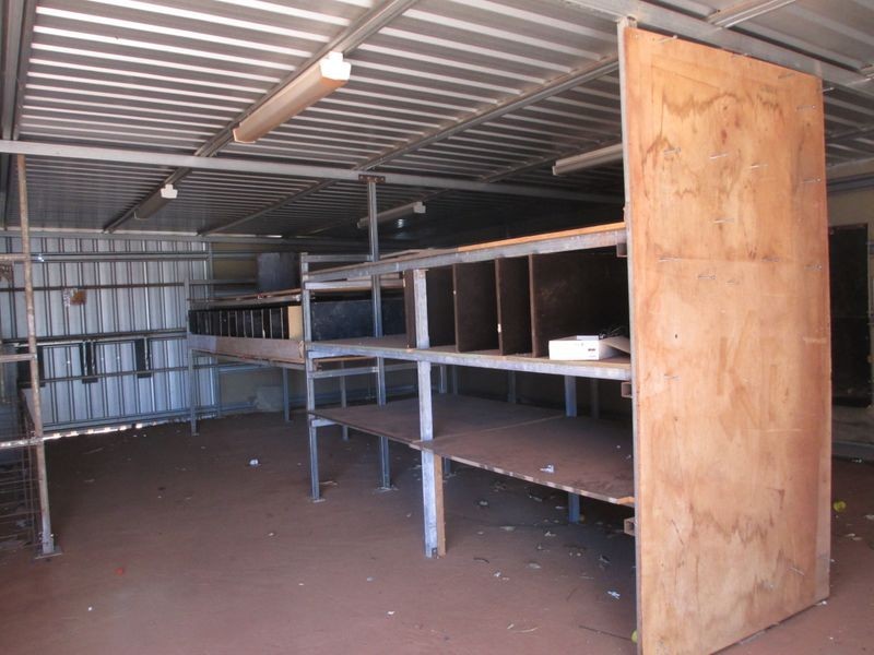 35 Boonderoo Road, Tom Price WA 6751