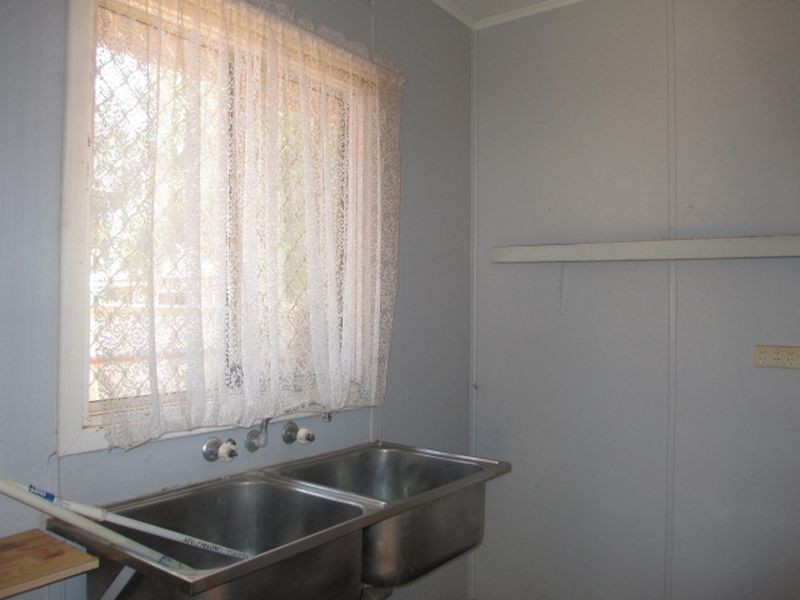 10 Smith Street, South Hedland WA 6722