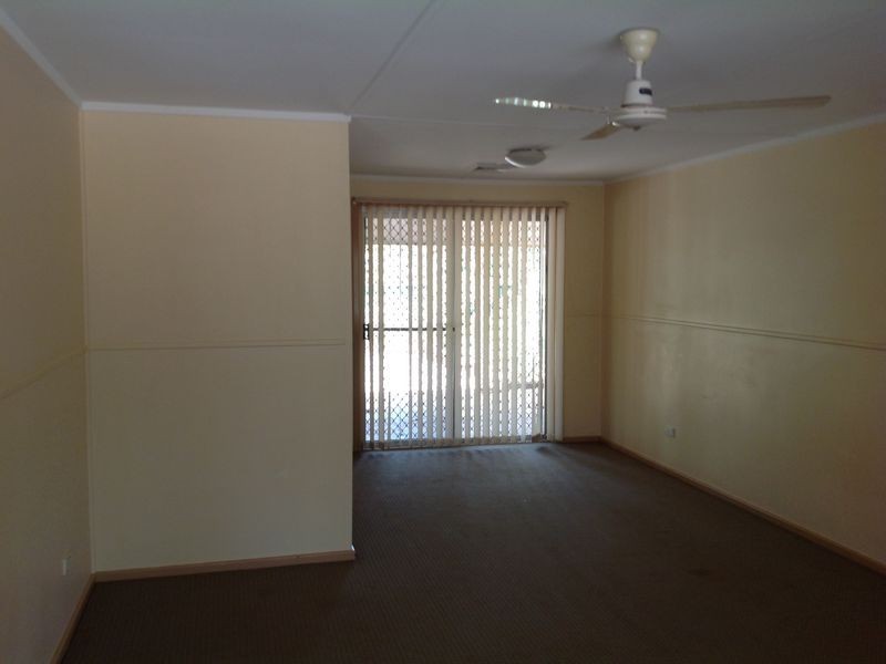 8 Minilya Crescent, Dampier WA 6713
