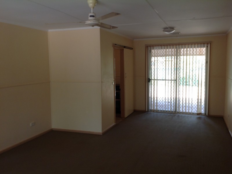 8 Minilya Crescent, Dampier WA 6713