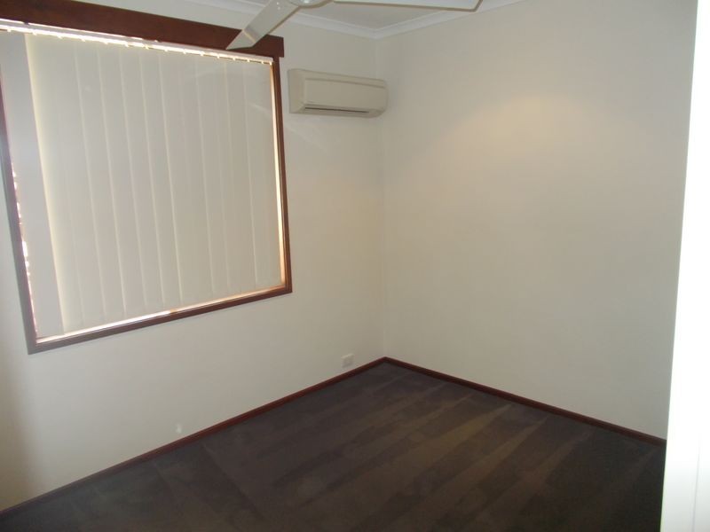 5 Britt Place, Baynton WA 6714