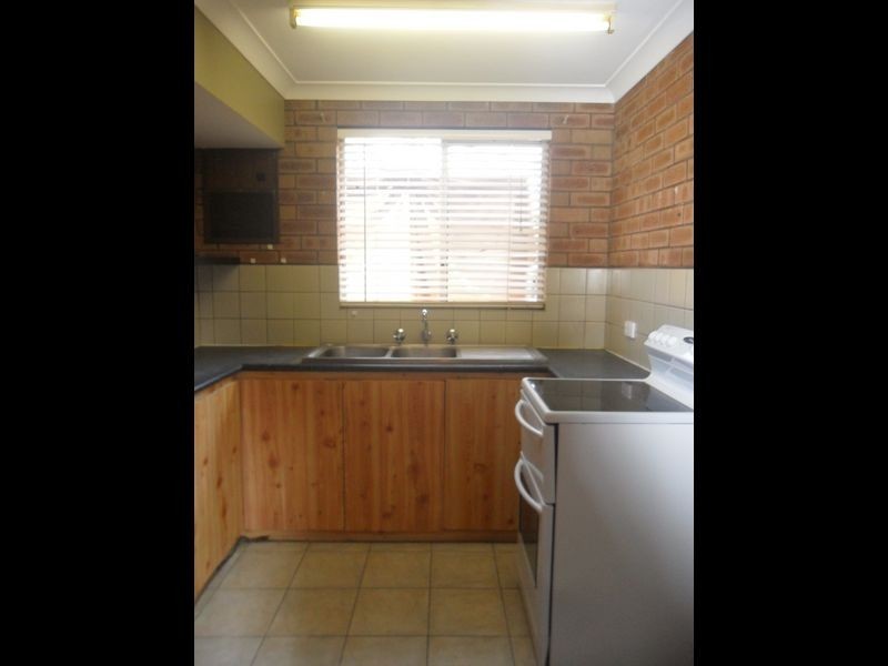 2/2 Sun Court, Karratha WA 6714