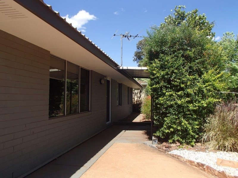 1037 Gungarri Circuit, Tom Price WA 6751