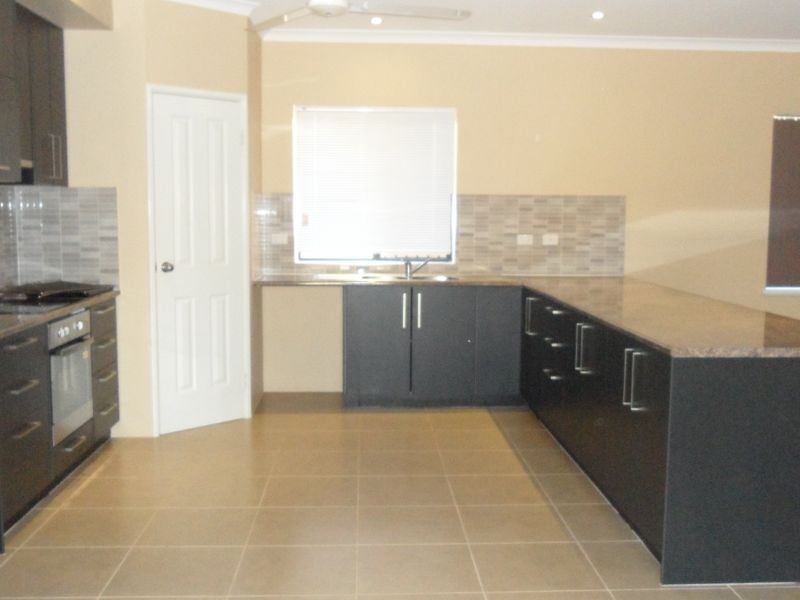 13 Wallaby Street, Baynton WA 6714