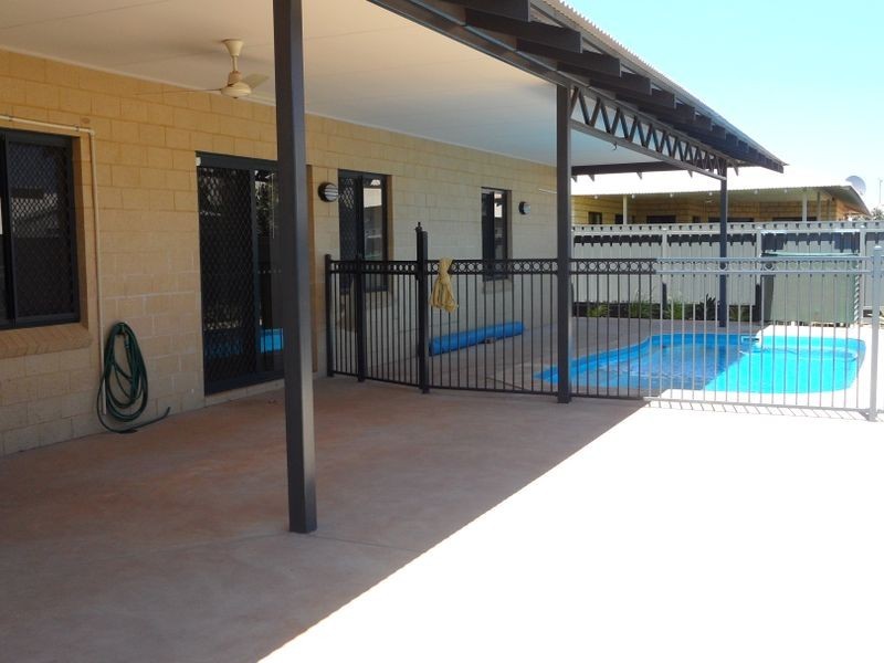 13 Wallaby Street, Baynton WA 6714