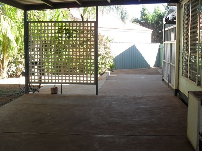 15 McCamey Loop, Karratha WA 6714