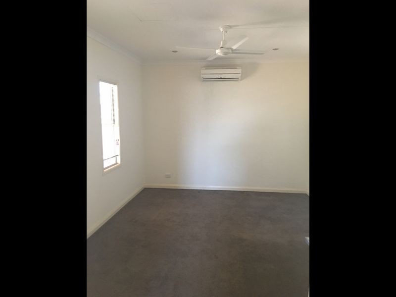 56 Brolga Meander, Nickol WA 6714