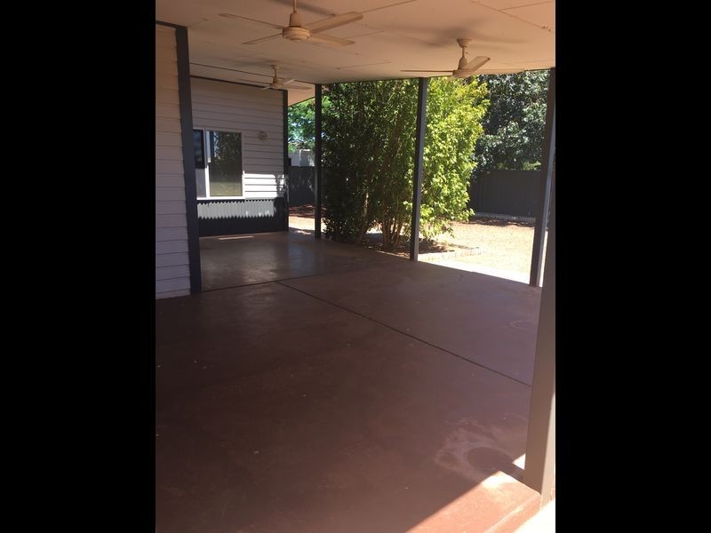 56 Brolga Meander, Nickol WA 6714