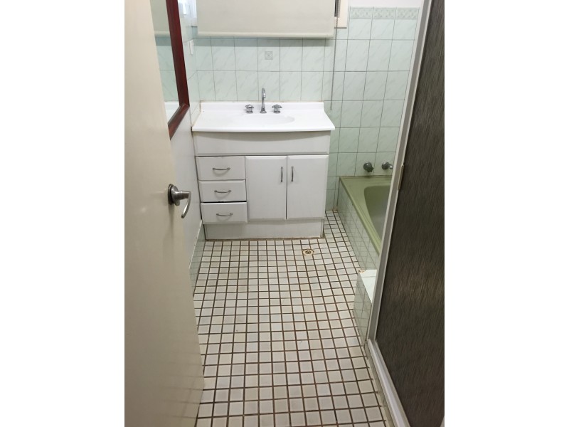 8 Lockyer Way, Roebourne WA 6718