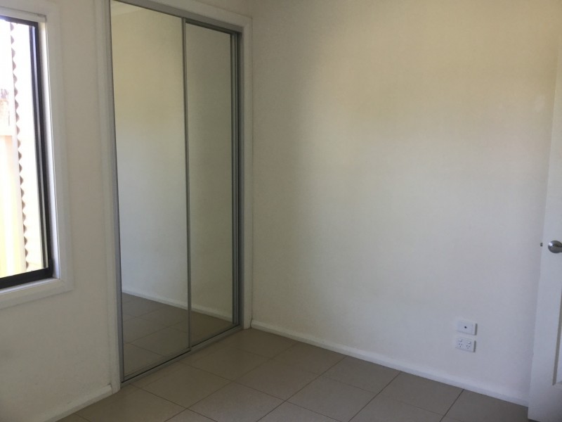 2 Opthalmia Cres, Newman WA 6753