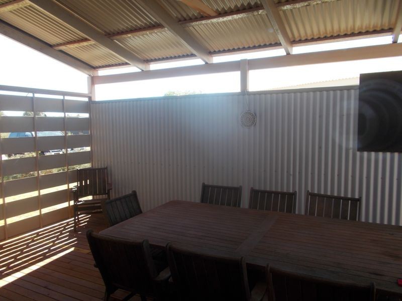 2 Opthalmia Cres, Newman WA 6753