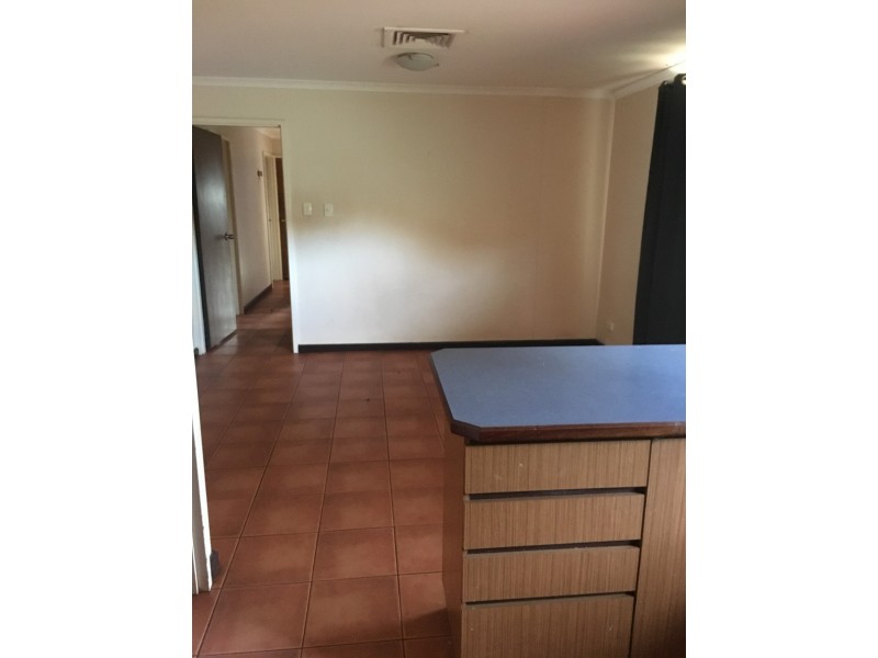 19 Yanboomah Close, Newman WA 6753