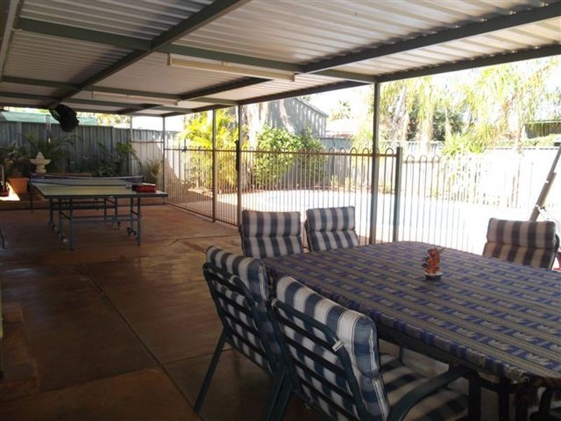 90 Oleander Street, Tom Price WA 6751