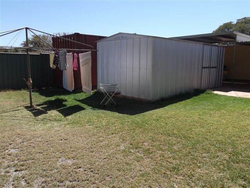 90 Oleander Street, Tom Price WA 6751