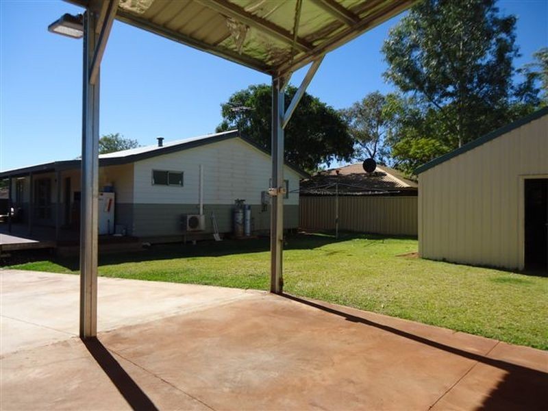 352 Poinsettia Street, Tom Price WA 6751