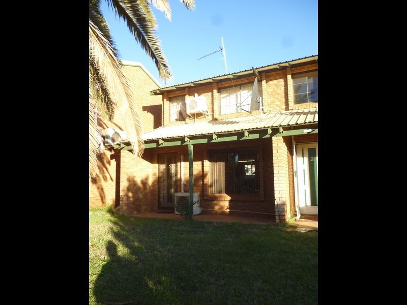 3/2 Sun Court, Millars Well WA 6714