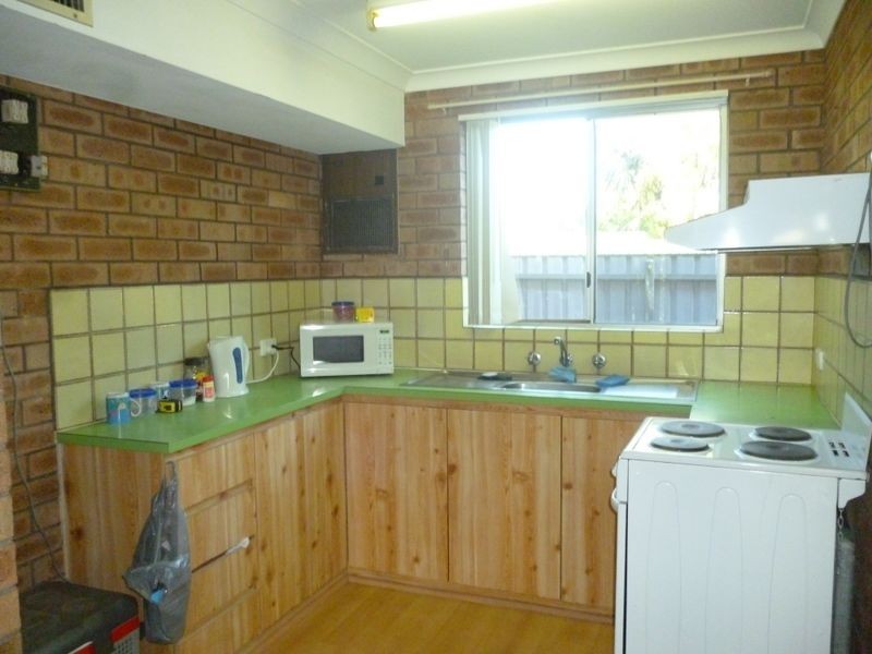 3/2 Sun Court, Millars Well WA 6714