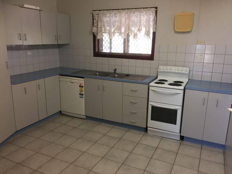 5 Patterson Crescent, Dampier WA 6713