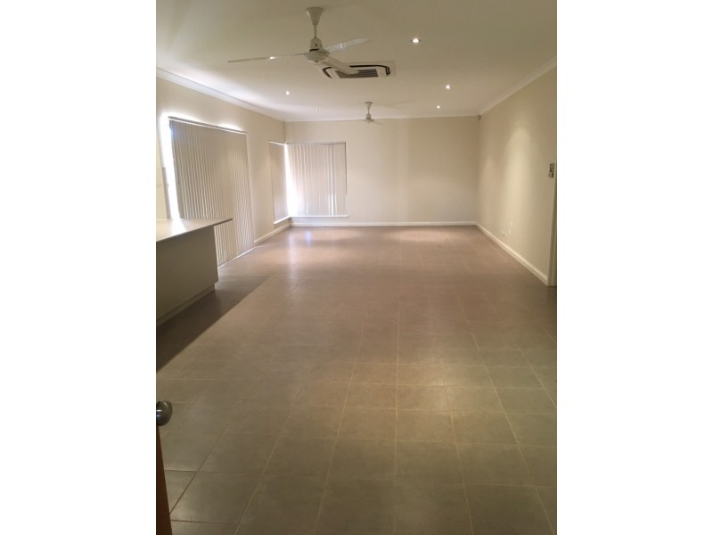 39 Brolga Meander, Karratha WA 6714