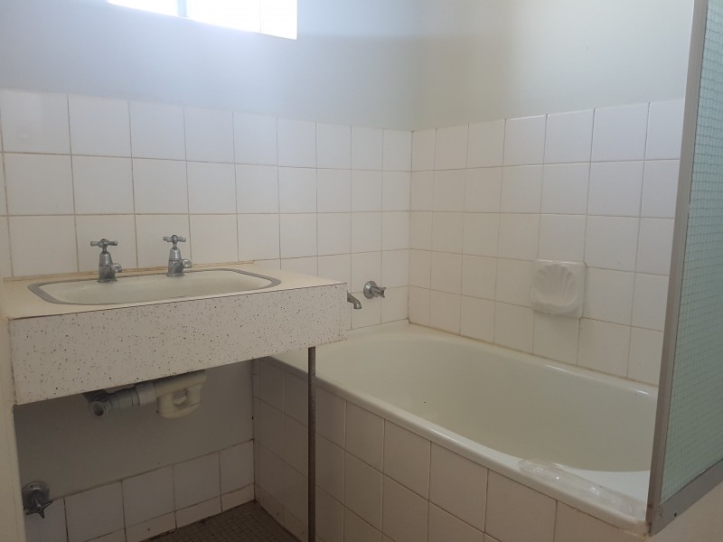 2/51 Hill Road, Dampier WA 6713